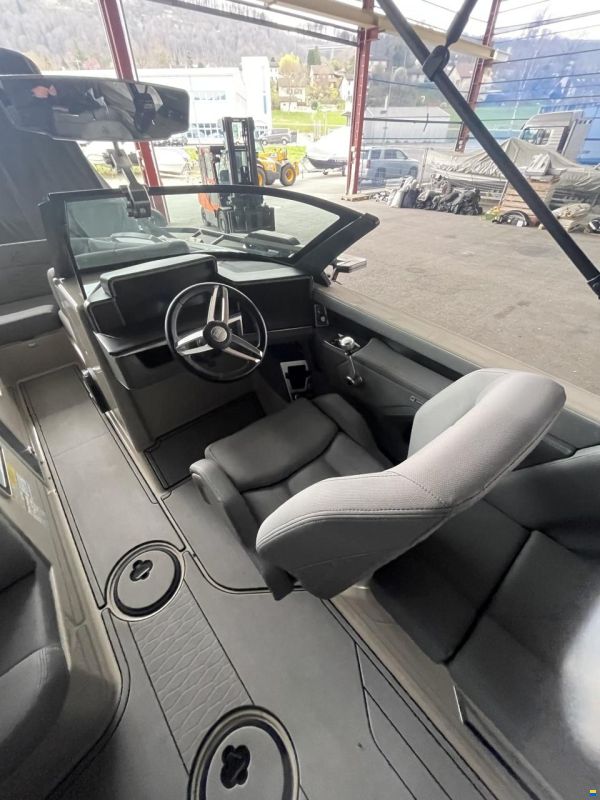 MasterCraft X22 | 2025 | limited edition color