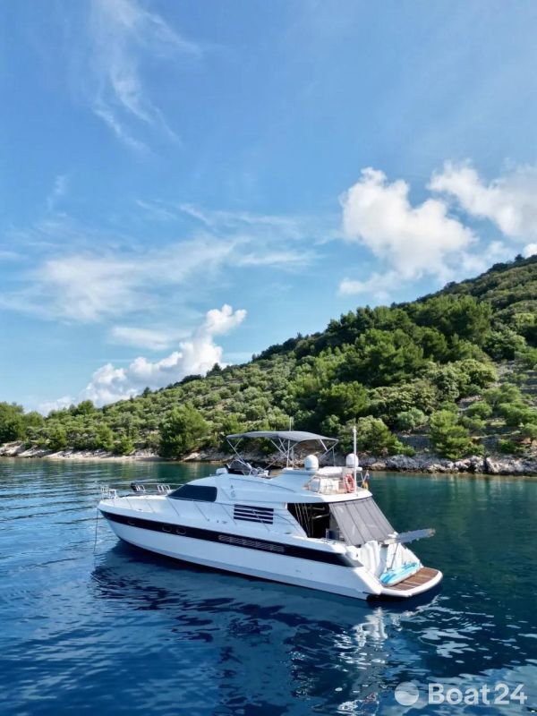 Fairline Squadron 59