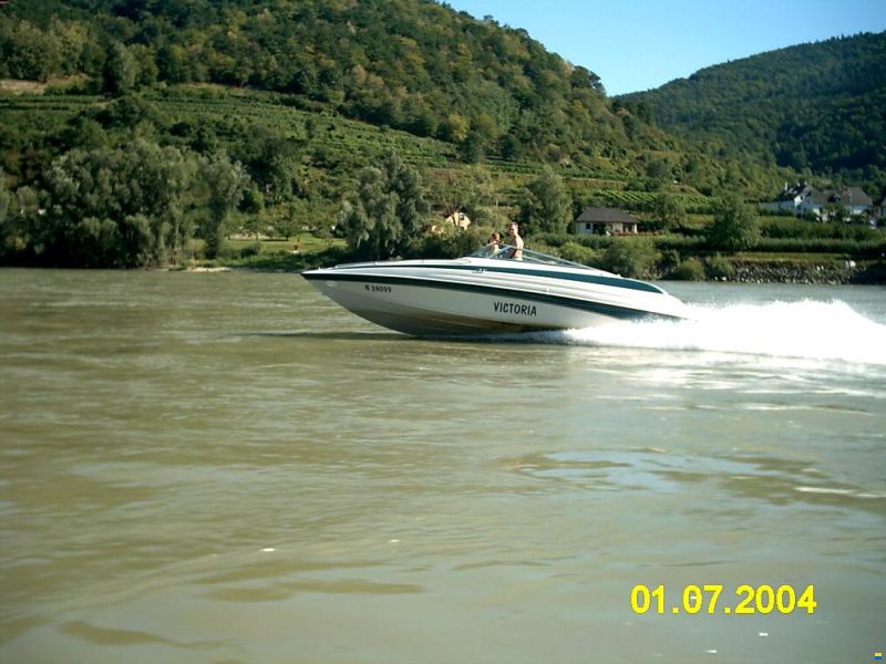 Crownline 266CCR