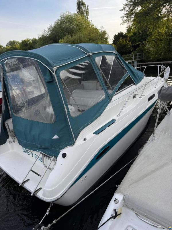 Sea Ray 230 Sundancer