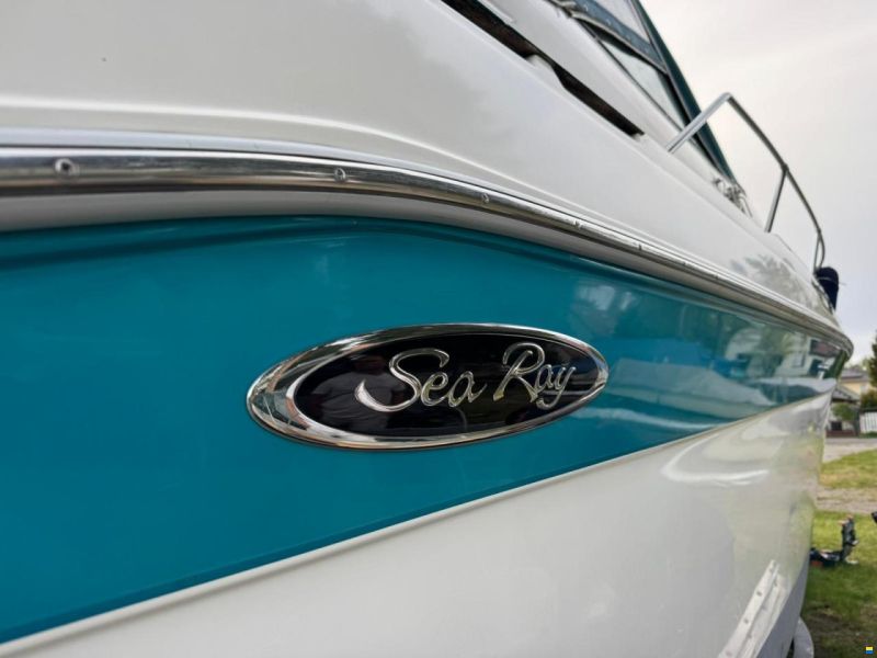 Sea Ray 230 Sundancer