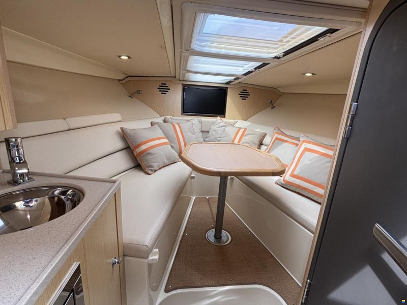 Chris Craft 32 Corsair