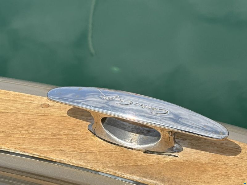 Chris Craft 32 Corsair