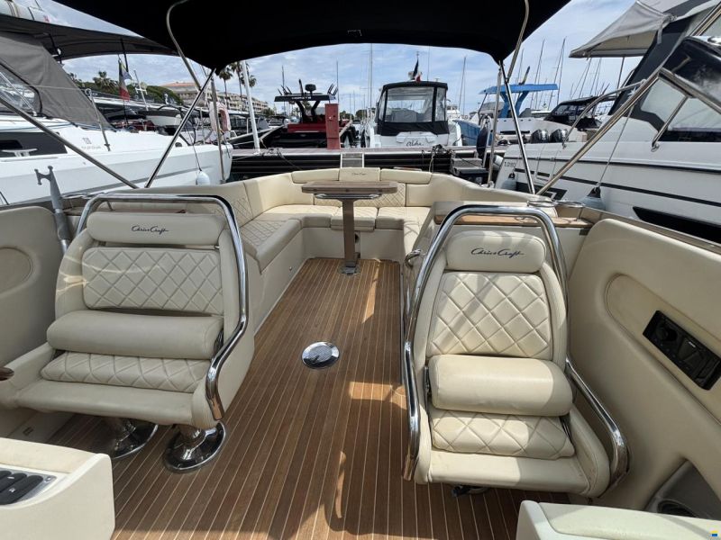 Chris Craft 32 Corsair