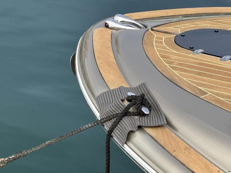 Chris Craft 32 Corsair