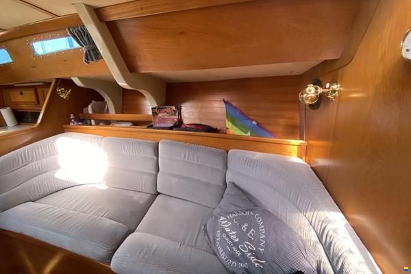 Jeanneau Sun Shine 38