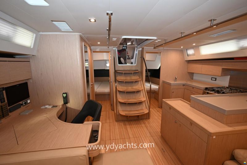 Beneteau Oceanis 55.1 Owner's Version