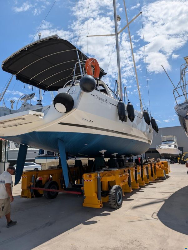 Beneteau Oceanis 55.1 Owner's Version