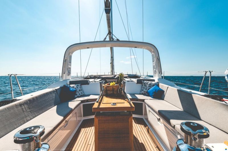 Beneteau Oceanis 55.1 Owner's Version
