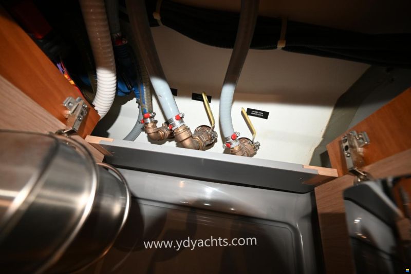 Beneteau Oceanis 55.1 Owner's Version