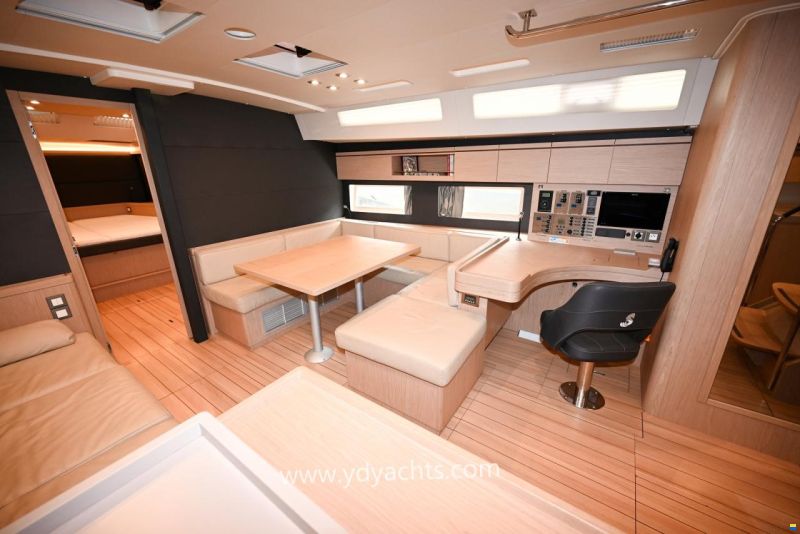 Beneteau Oceanis 55.1 Owner's Version