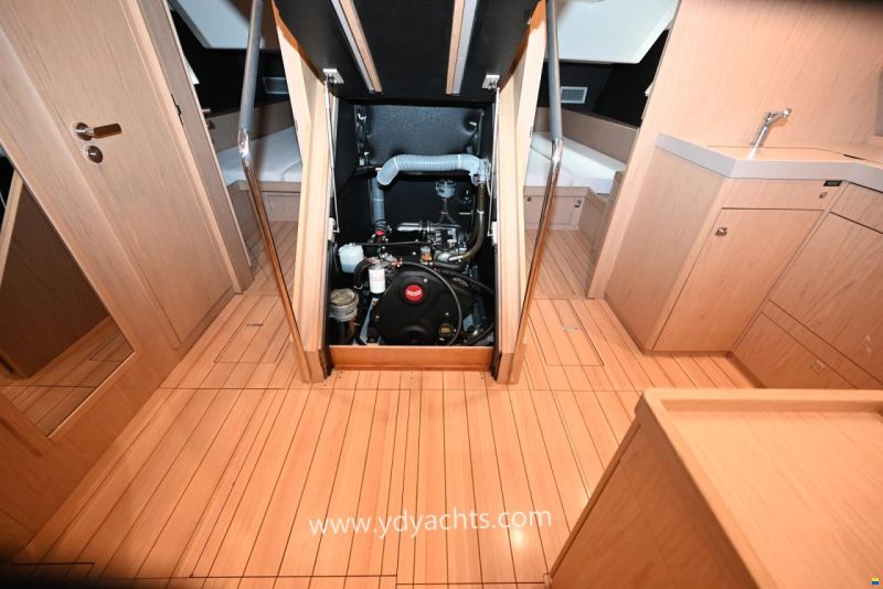 Beneteau Oceanis 55.1 Owner's Version