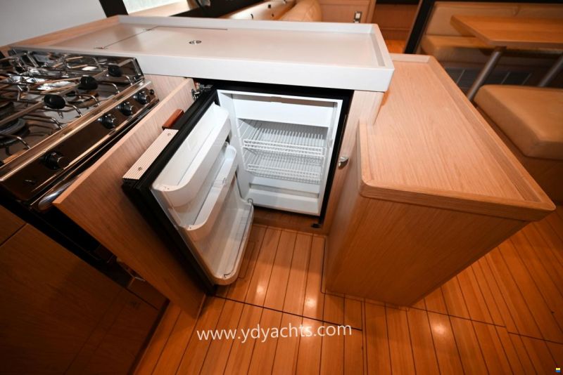Beneteau Oceanis 55.1 Owner's Version