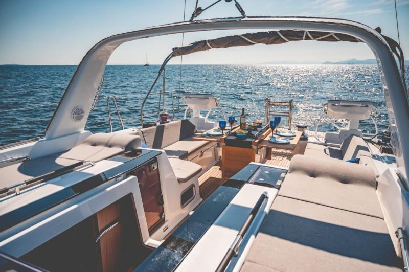 Beneteau Oceanis 55.1 Owner's Version