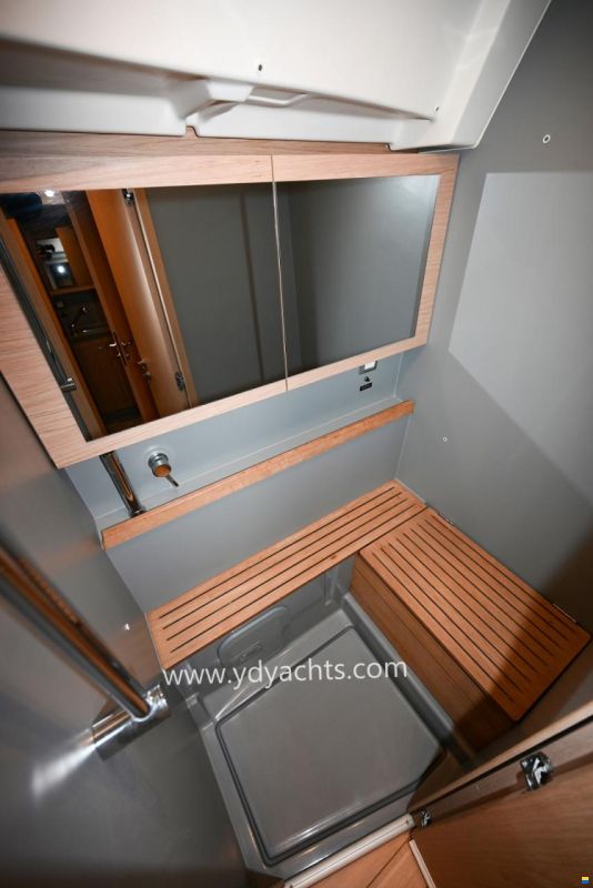 Beneteau Oceanis 55.1 Owner's Version