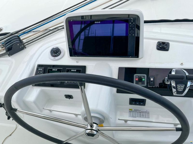 Lagoon 46 Owner's Version