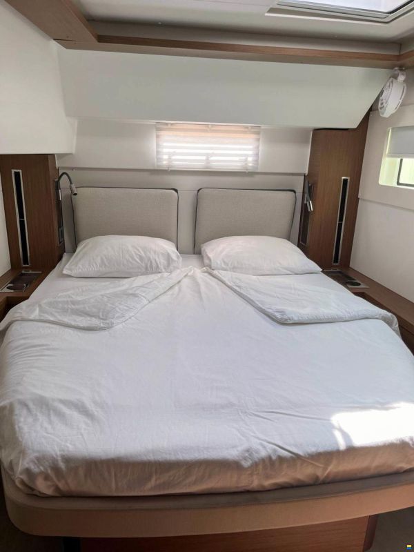 Lagoon 46 Owner's Version