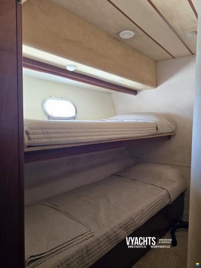 Ferretti 70 Flybridge