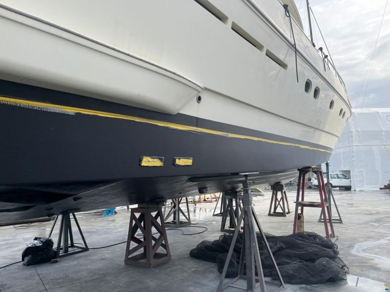 Ferretti 70 Flybridge