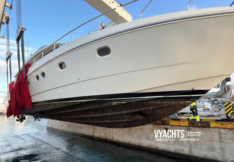 Ferretti 70 Flybridge