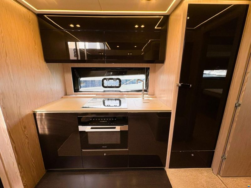 Azimut Atlantis 51