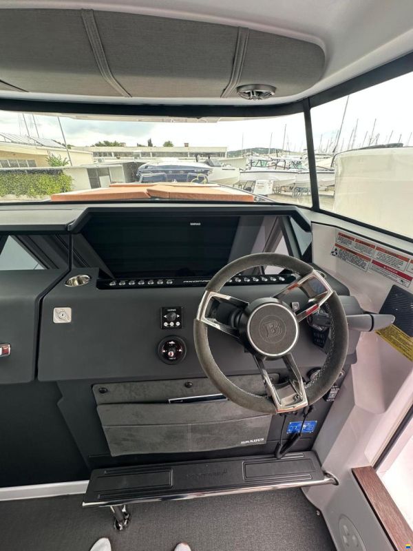 Axopar 37 XC Cross Cabin Brabus
