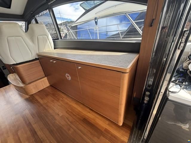 Princess V 48