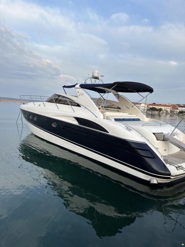 Princess Yachts V50 D12