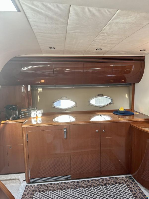 Princess Yachts V50 D12