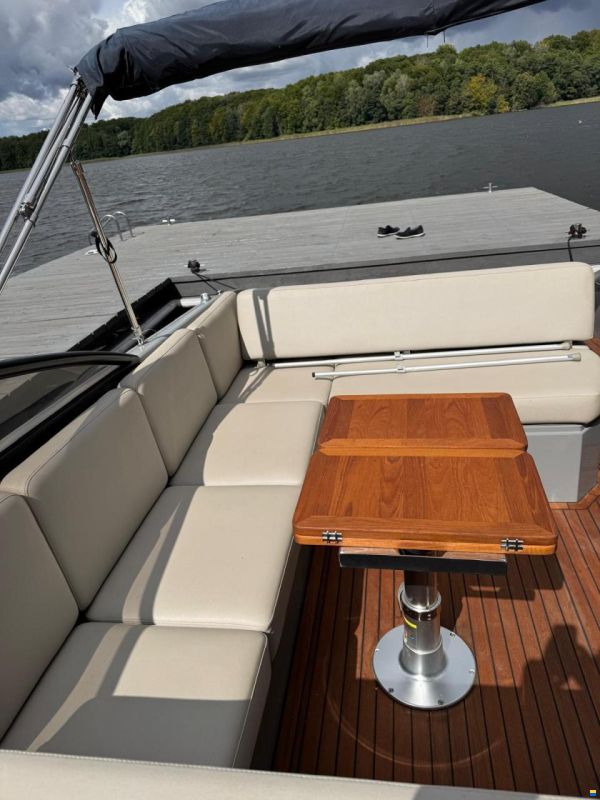 Rand Leisure 28
