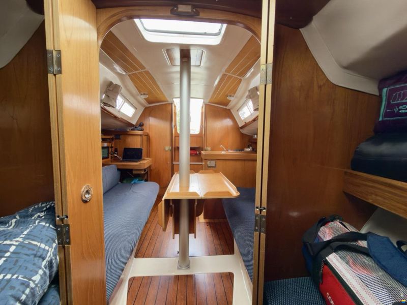 Beneteau First 285