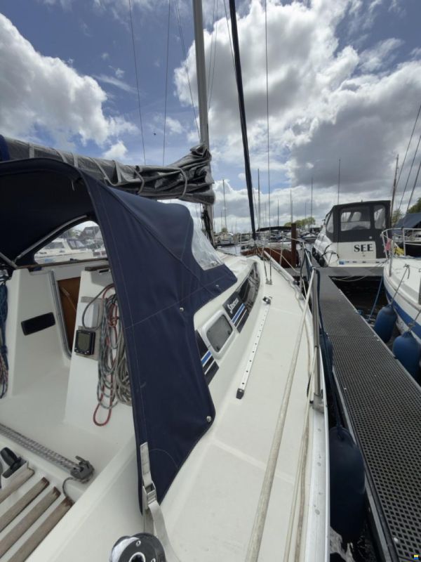 Beneteau First 285