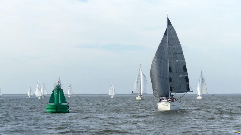 Beneteau First 285