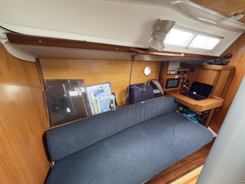 Beneteau First 285