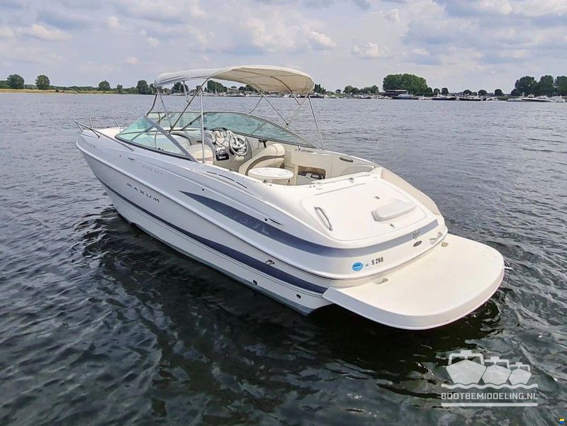 Maxum 2400 SC3