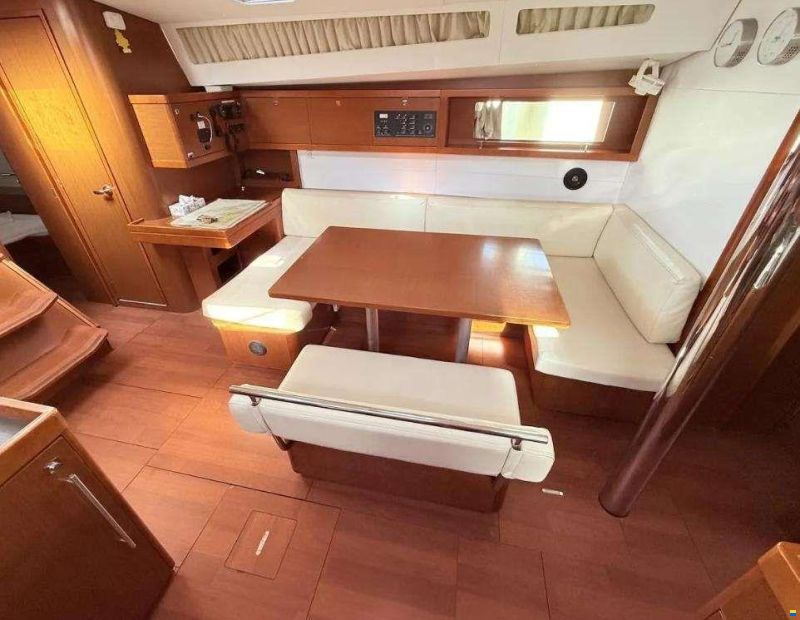 Beneteau OCEANIS 48