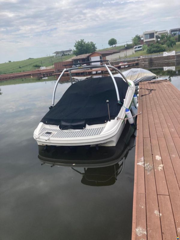Rinker Captiva 262 SS
