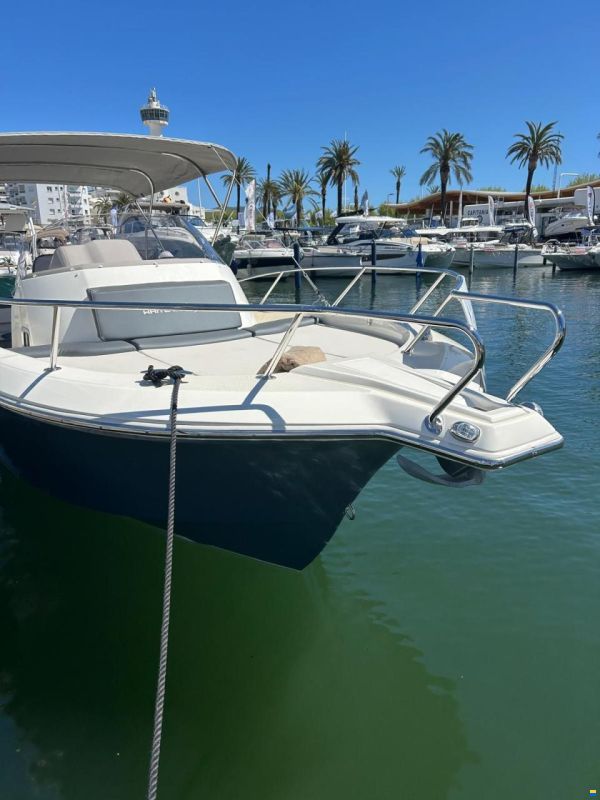 White Shark 240 Sport Cabin
