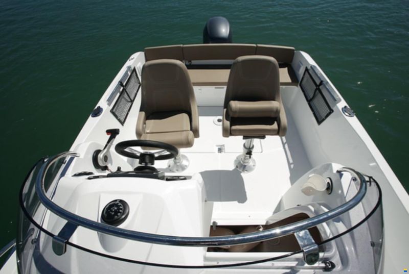 Jeanneau CAP Camara 5.5CC