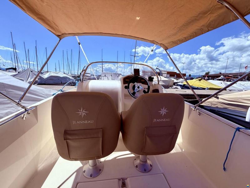 Jeanneau CAP Camarat 5.5CC