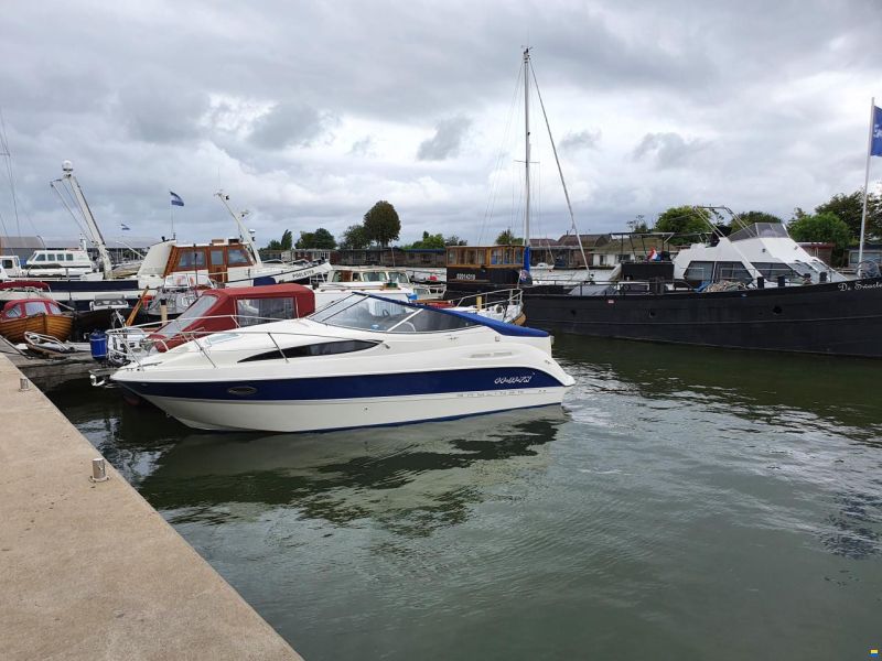 Bayliner 275  BL