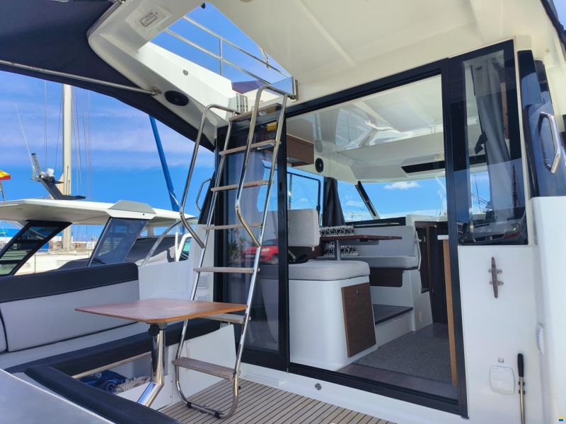 Jeanneau Merry Fisher 1095 Flybridge