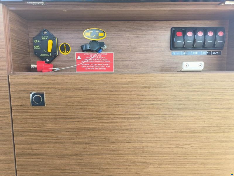 Jeanneau Merry Fisher 1095 Flybridge