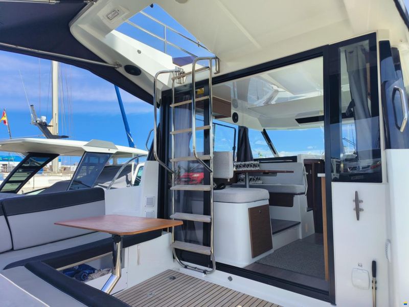 Jeanneau Merry Fisher 1095 Flybridge