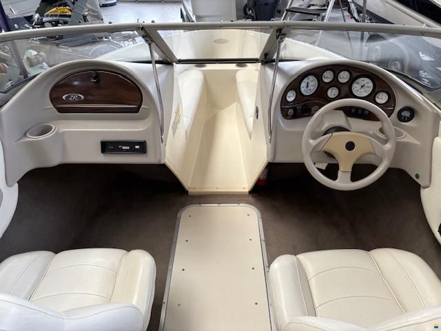 Stingray 180 RX Bowrider, Bj. 2005 Berlin bei Ya