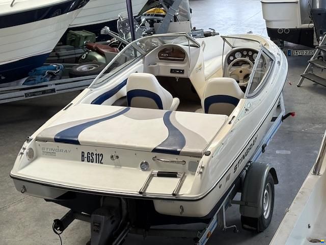 Stingray 180 RX Bowrider, Bj. 2005 Berlin bei Ya
