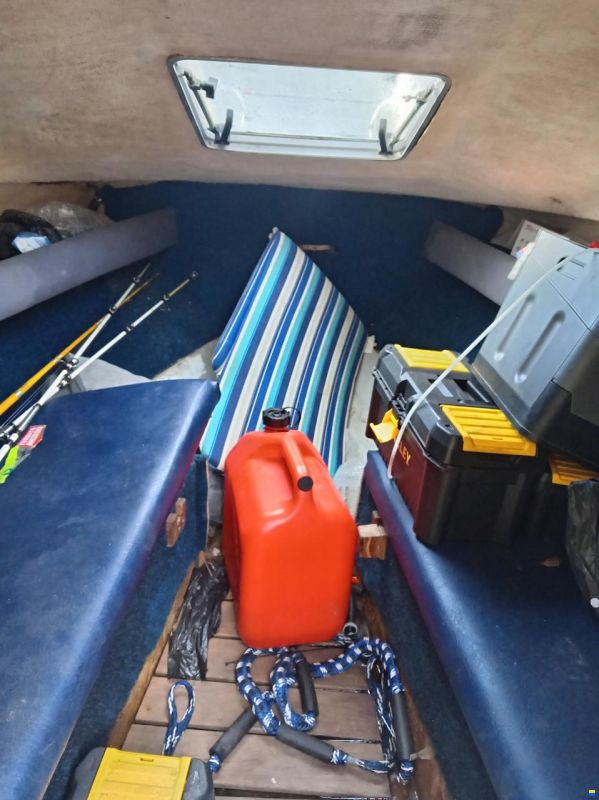 Glastron La Raya