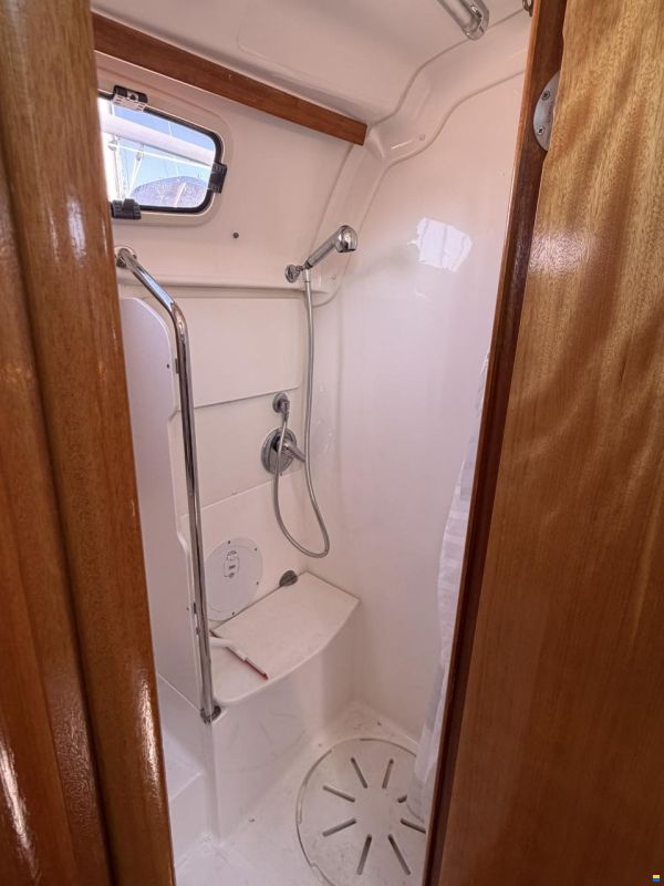 Bavaria 42 Cruiser
