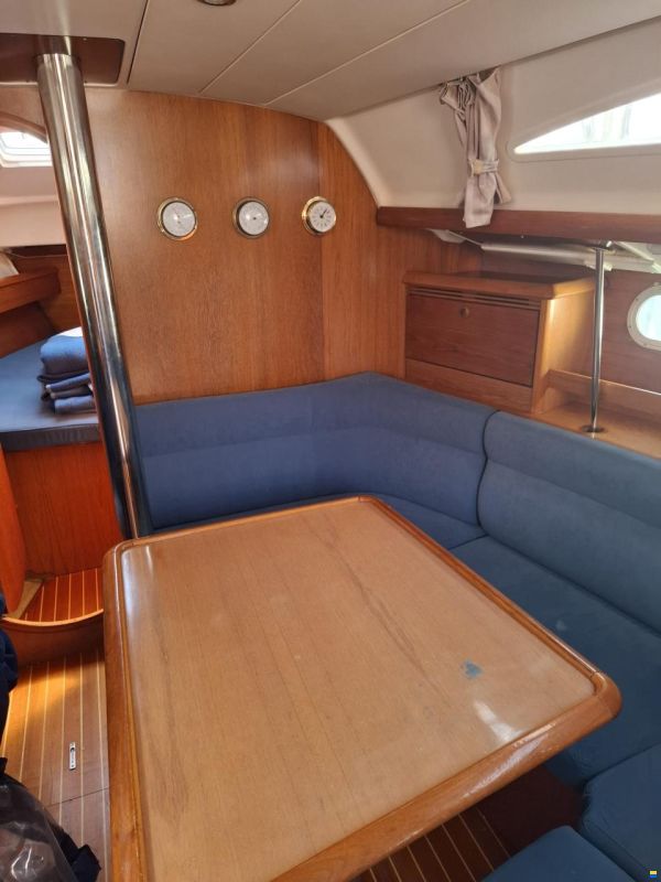 Jeanneau Sun Odyssey 37