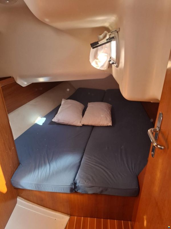 Jeanneau Sun Odyssey 37